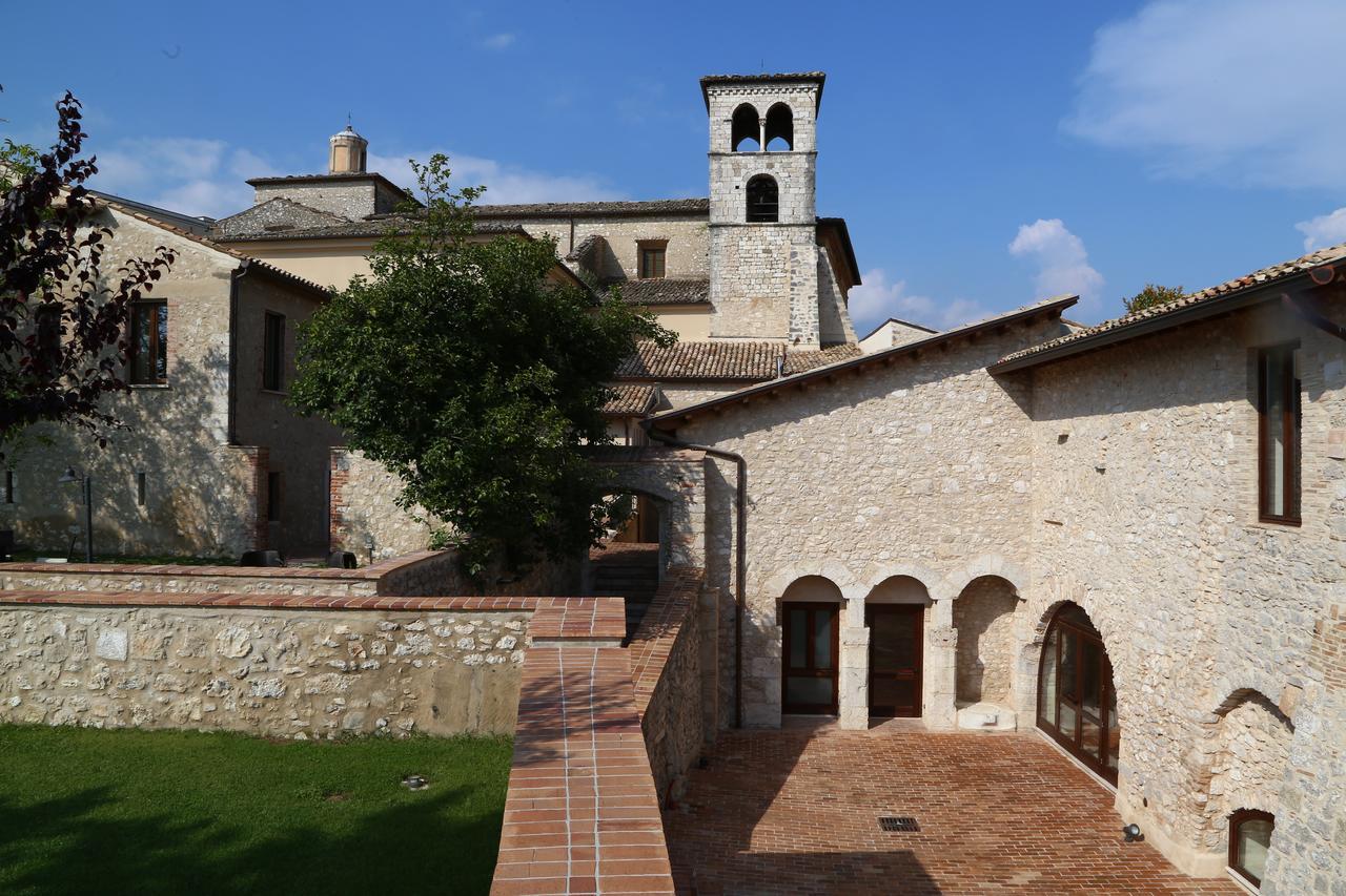 Monastero Di Sant'Erasmo Hotel Veroli Bagian luar foto