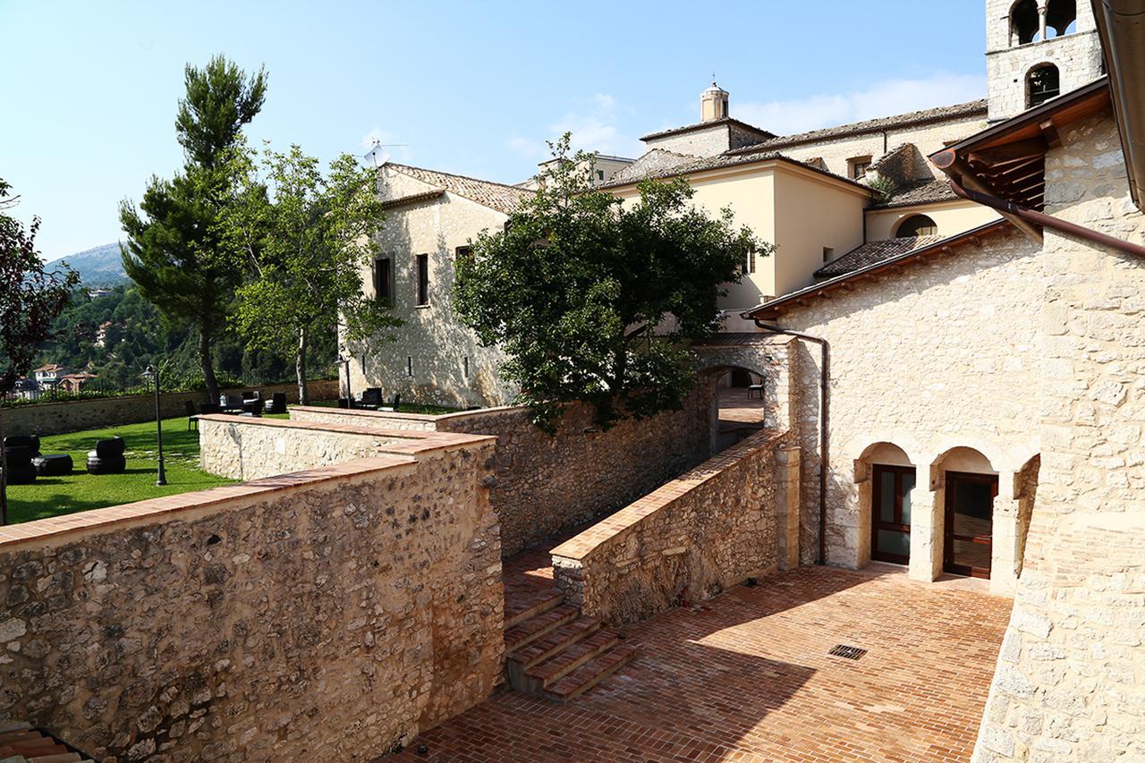 Monastero Di Sant'Erasmo Hotel Veroli Bagian luar foto