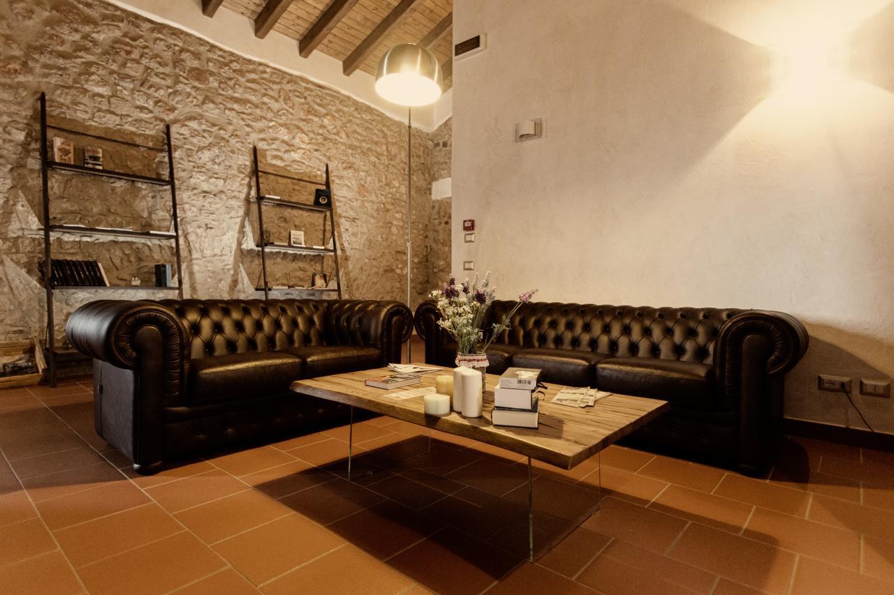Monastero Di Sant'Erasmo Hotel Veroli Bagian luar foto