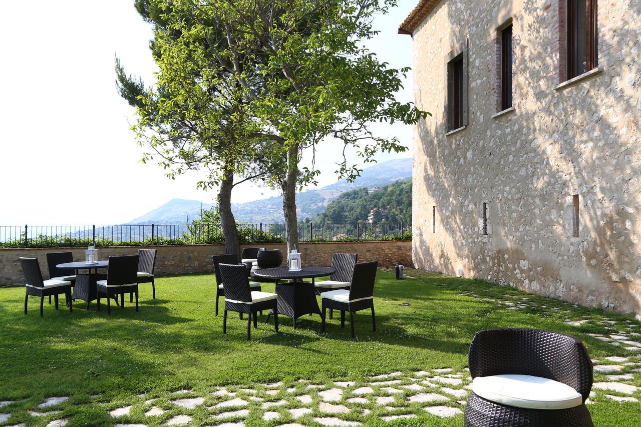 Monastero Di Sant'Erasmo Hotel Veroli Bagian luar foto