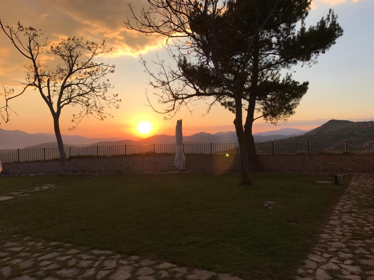 Monastero Di Sant'Erasmo Hotel Veroli Bagian luar foto